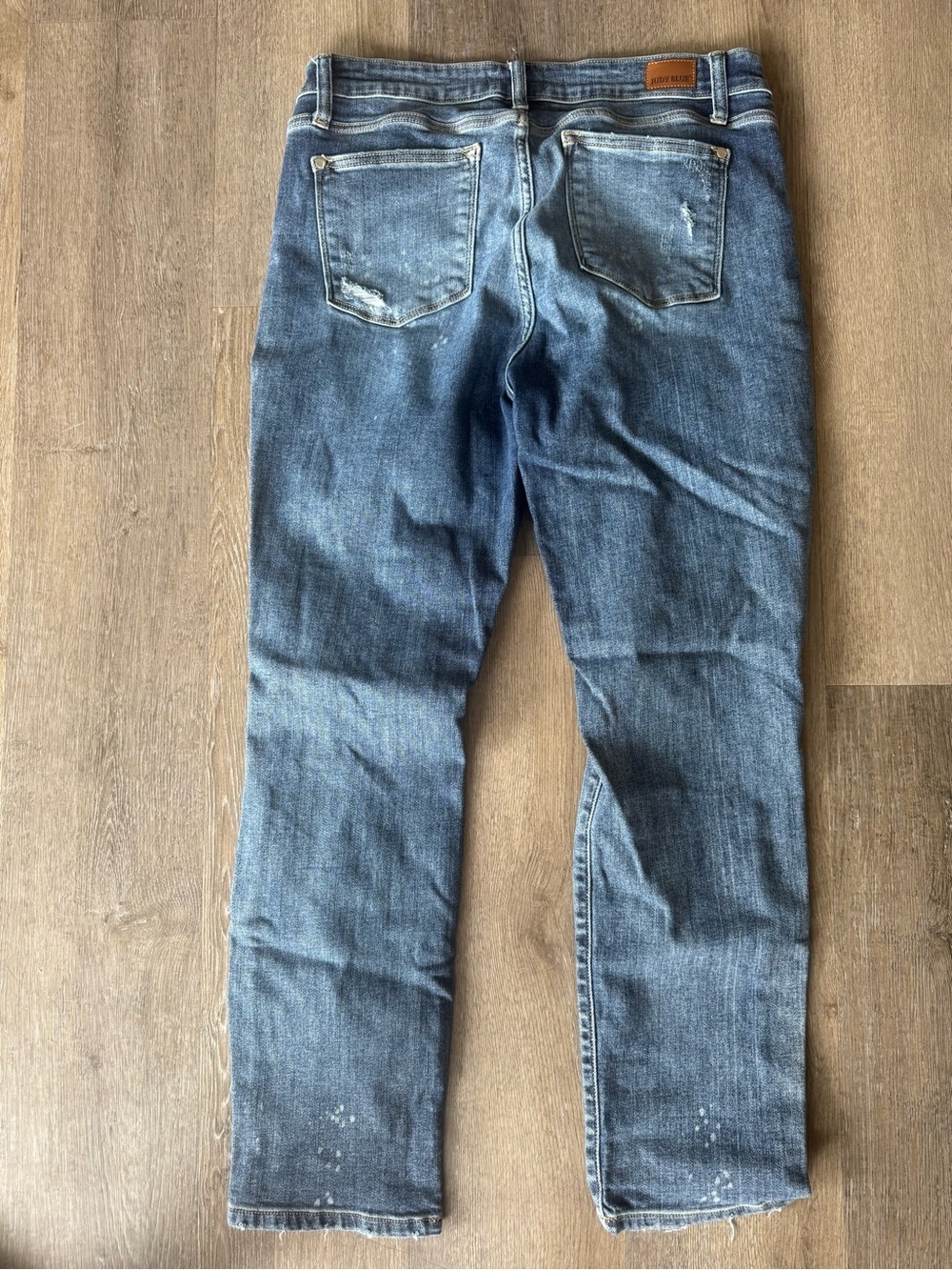 Judy Blue Boyfriend Fit Jeans - Picture 4 of 6
